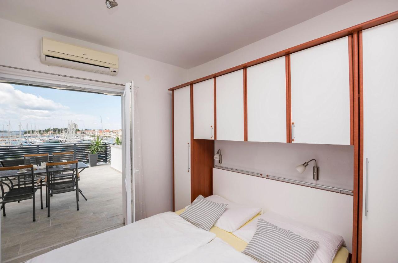 Apartments&Rooms Mara Vodice Buitenkant foto