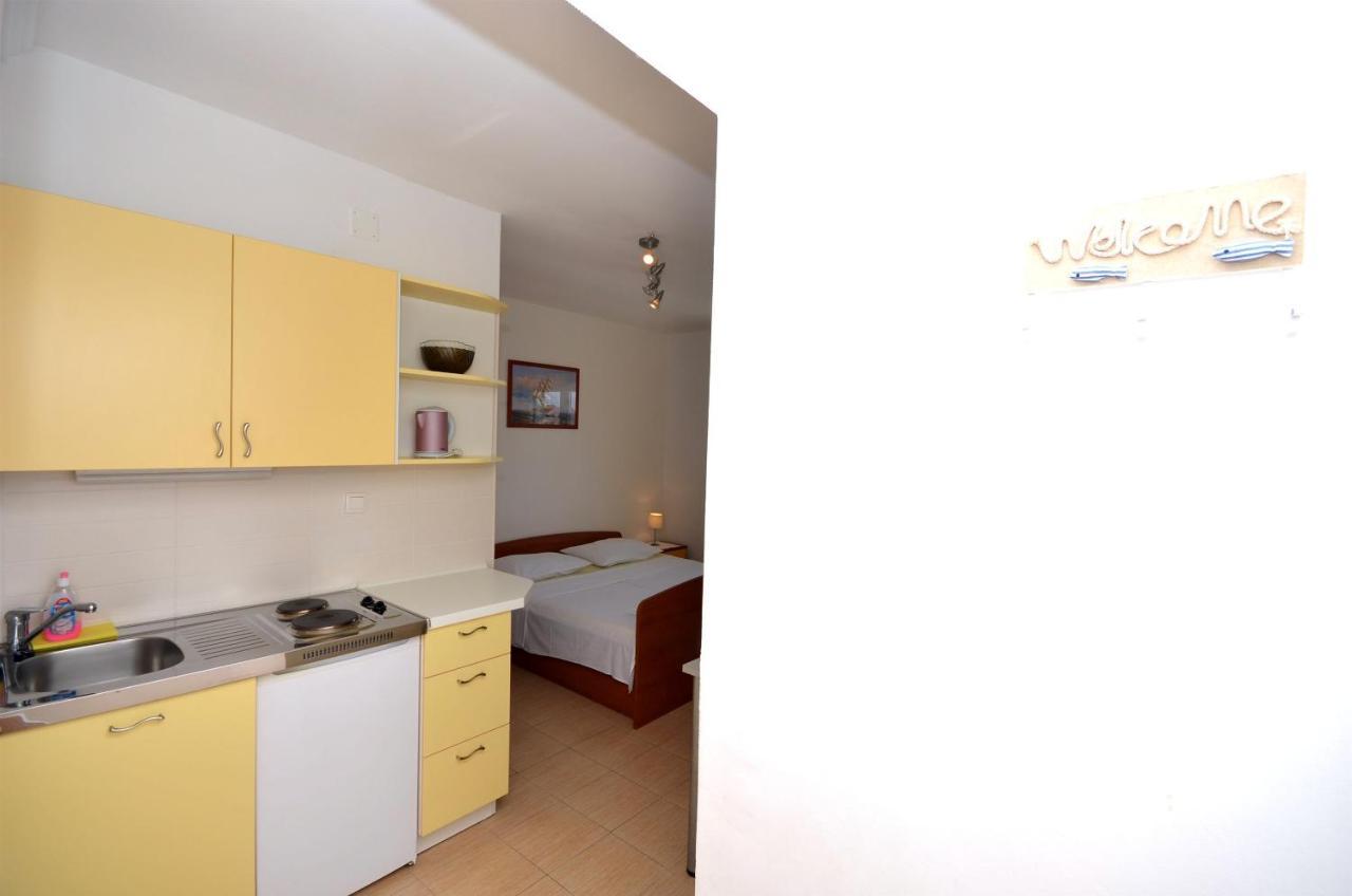 Apartments&Rooms Mara Vodice Buitenkant foto