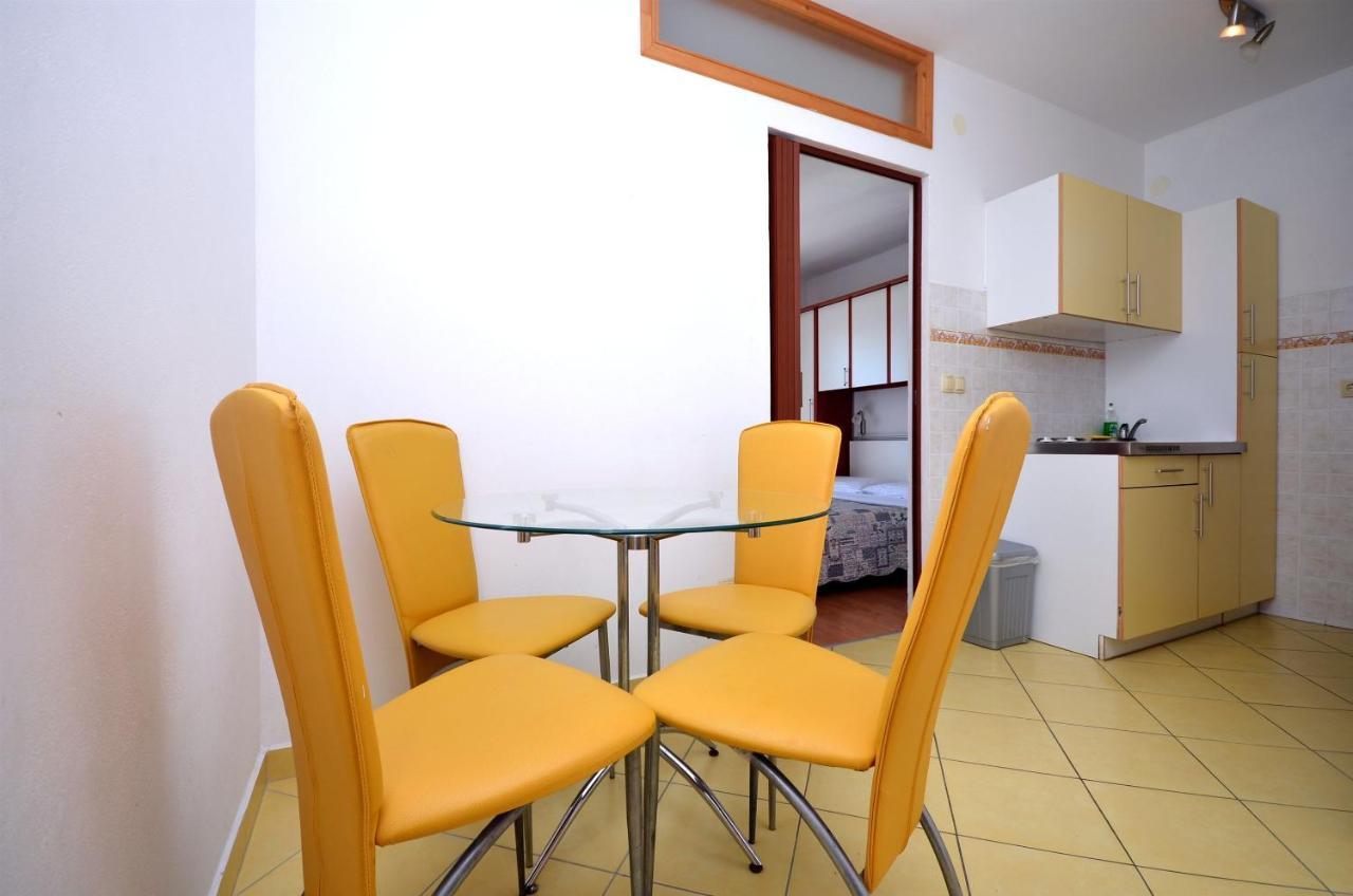 Apartments&Rooms Mara Vodice Buitenkant foto