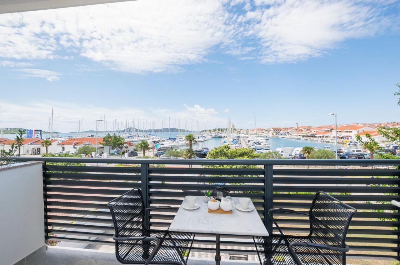 Apartments&Rooms Mara Vodice Buitenkant foto